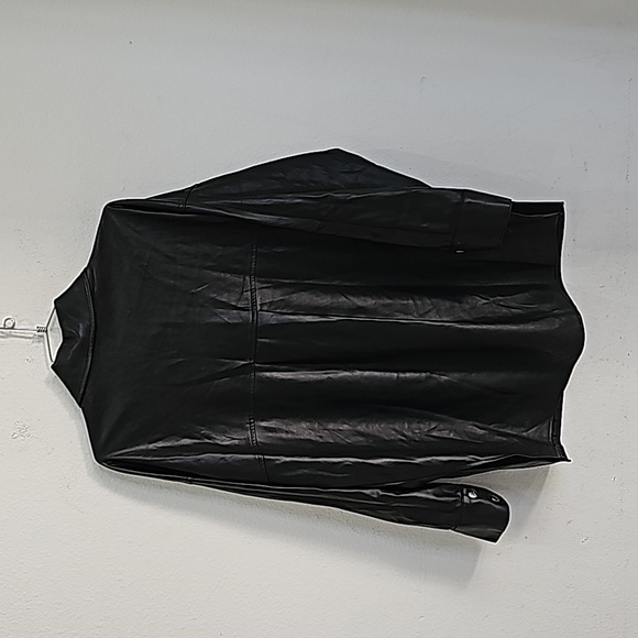 Zara Oversized Vegan Leather Jacket Shirt long sleeves snap closure Size M - Picture 3 of 15